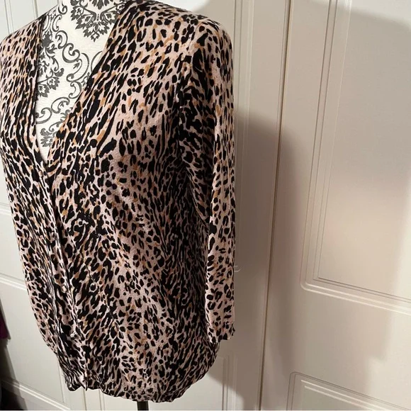 ZARA soft fine knit leopard print 3/4 sleeve cardigan women's size large - Picture 2 of 7